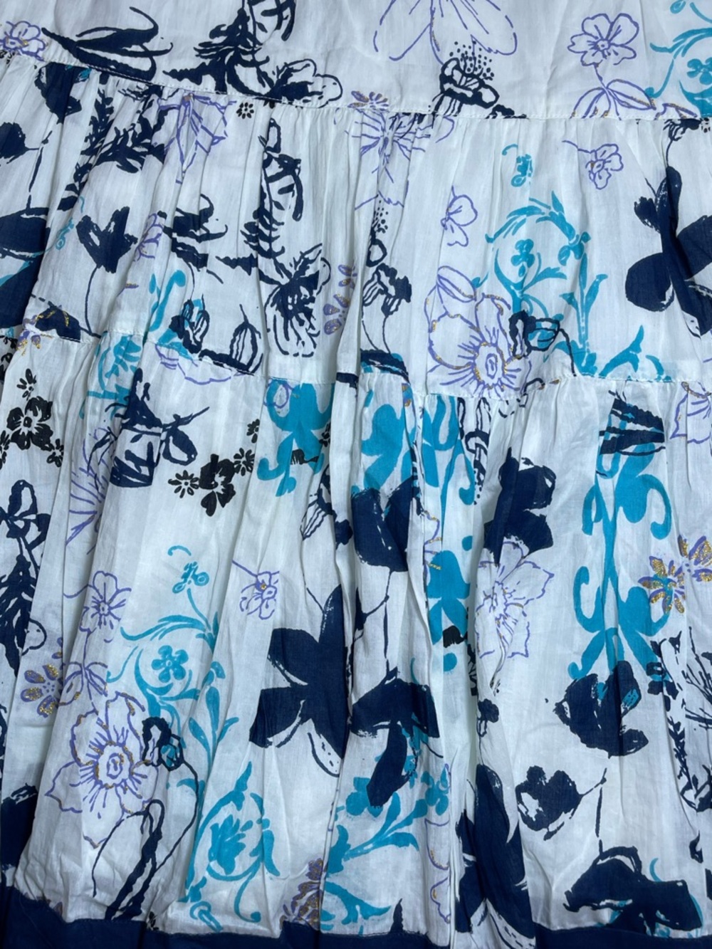 CHAUDRY KC White Floral Tiered Casual Sundress with Teal and Navy Accents - Picture 10 of 15